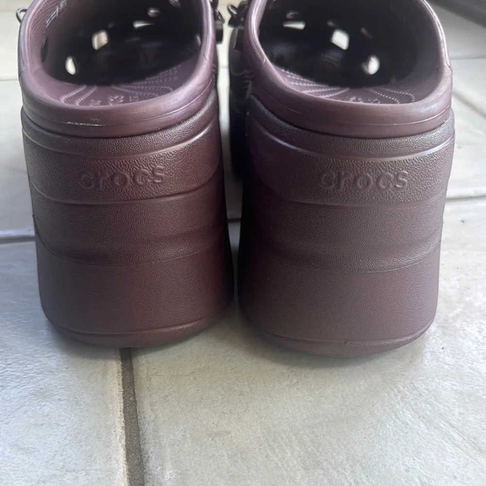 CROCS Women's Chain Detail Platform Clogs - Dark Brown - Picture 5 of 6